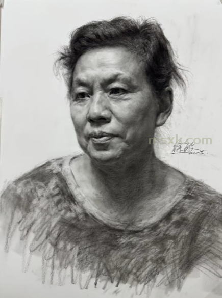 中老年妇女素描头像步骤分析